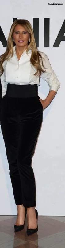 Melania Trump photo 5 of 221