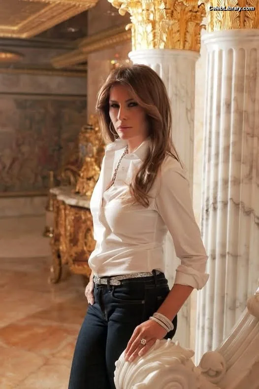 Melania Trump photo 10 of 221