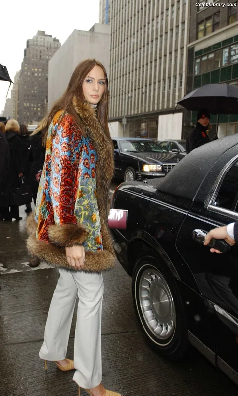 Melania Trump photo 4 of 221