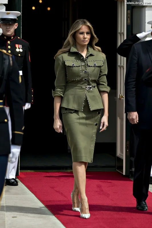 Melania Trump photo 12 of 221