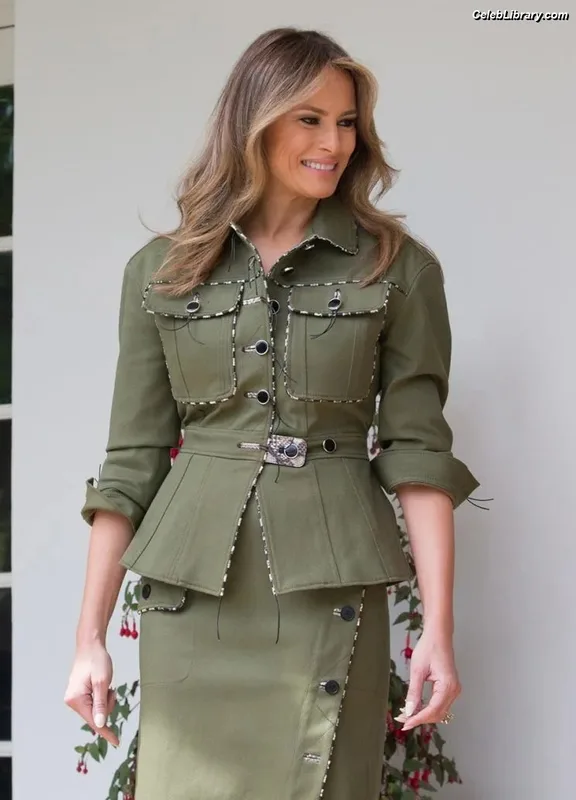 Melania Trump photo 11 of 221