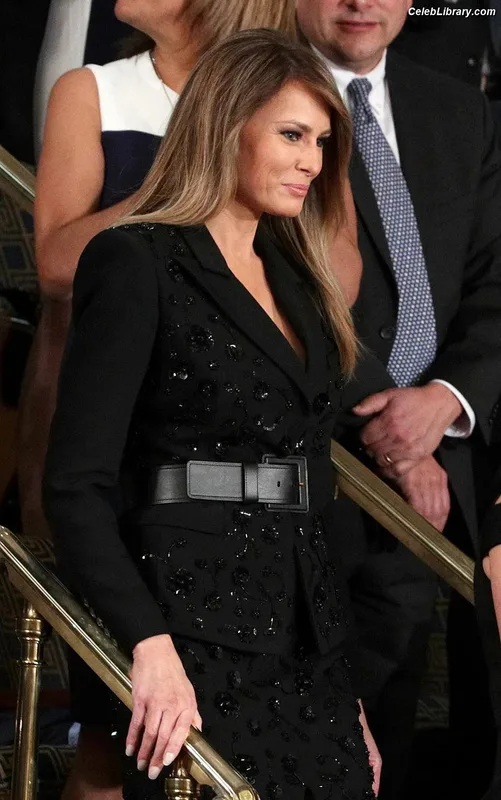 Melania Trump photo 16 of 221