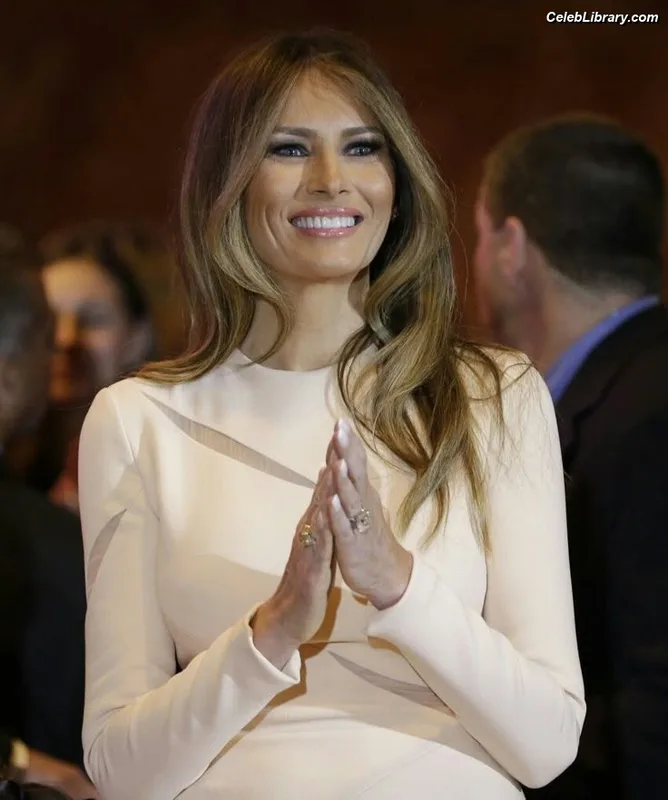 Melania Trump photo 6 of 221