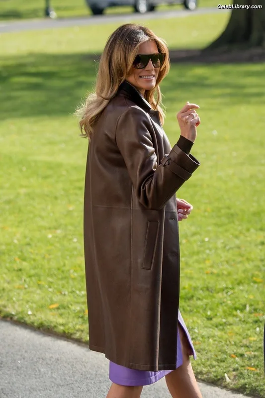 Melania Trump photo 11 of 221