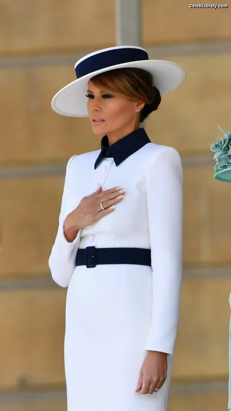 Melania Trump photo 19 of 221