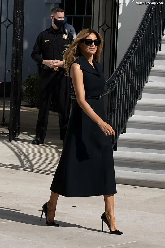 Melania Trump photo 15 of 221