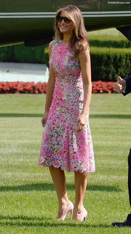 Melania Trump photo 17 of 221
