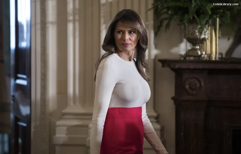 Melania Trump photo 24 of 221