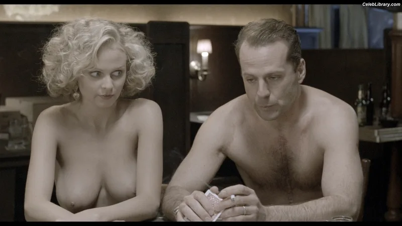 Melanie Griffith photo 24 of 24