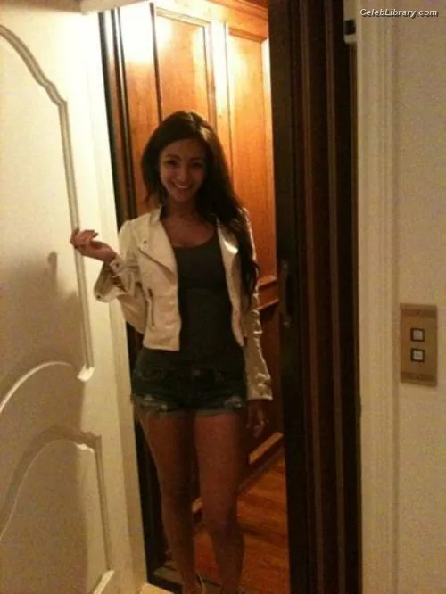 Melanie Iglesias photo 9 of 216