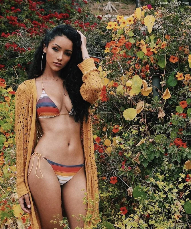 Melanie Iglesias photo 4 of 216