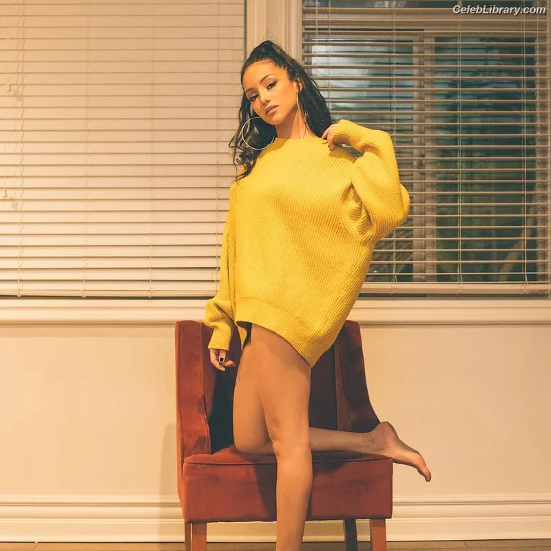 Melanie Iglesias photo 9 of 216