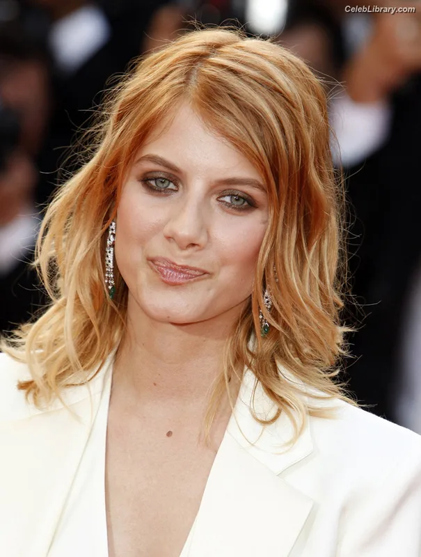 Mélanie Laurent photo 17 of 24