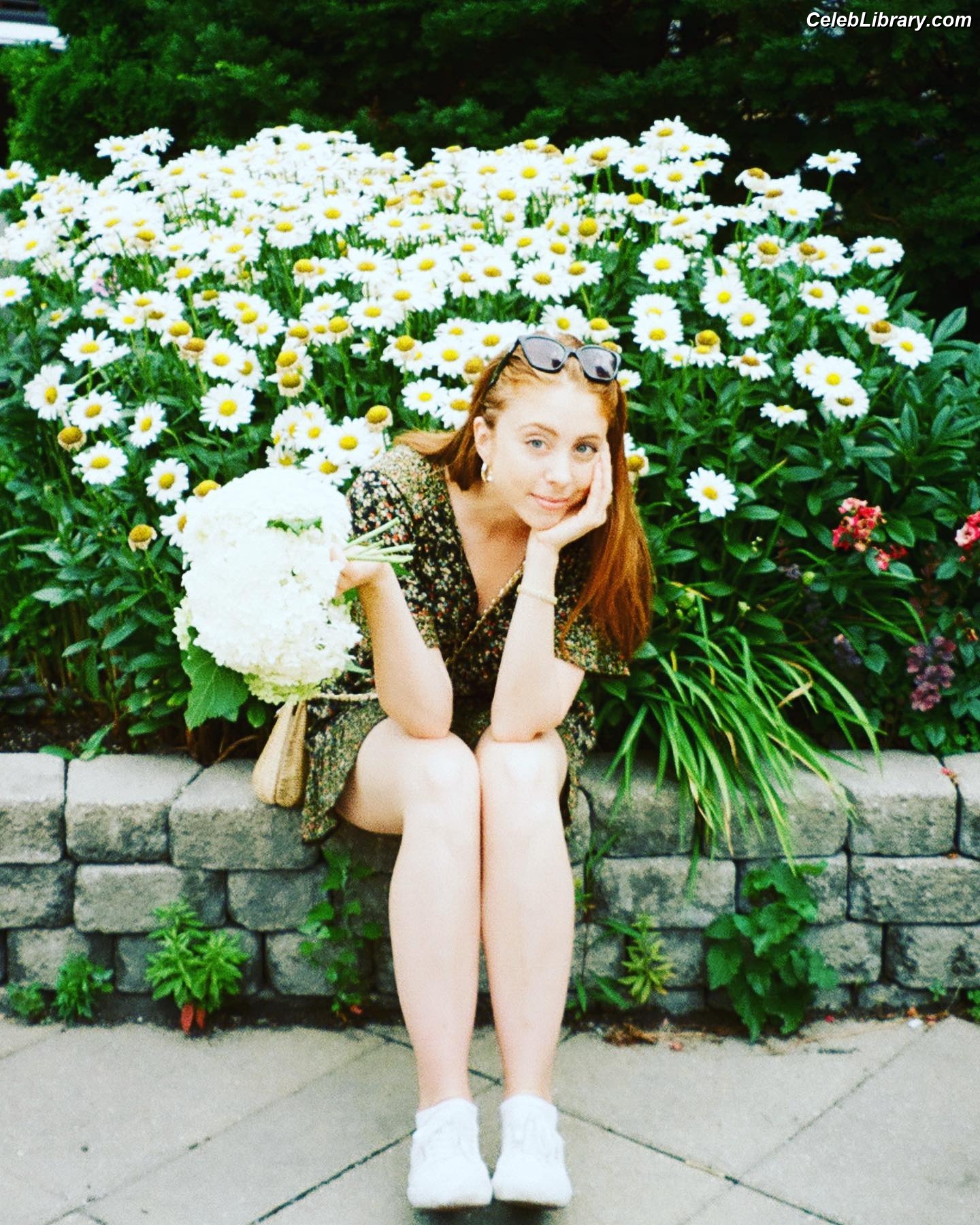Melanie Leishman photo 7 of 59