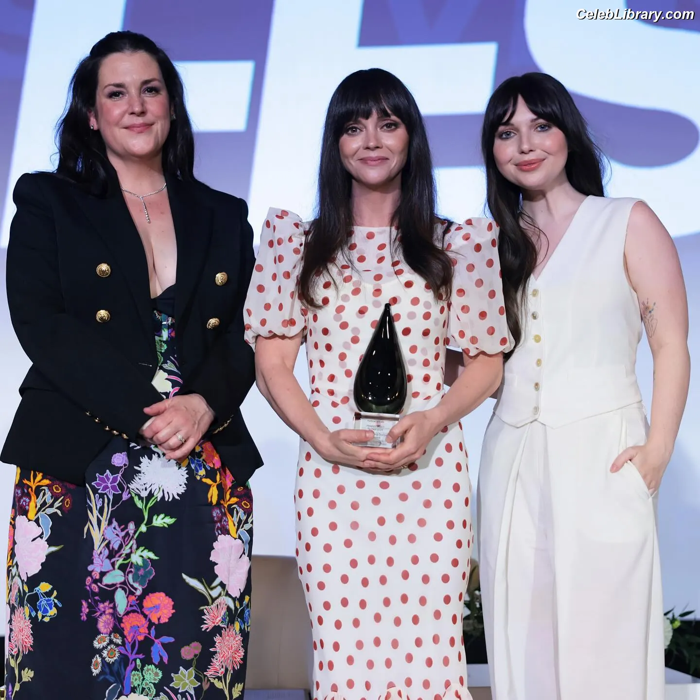 Melanie Lynskey photo 4 of 87