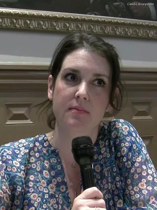 Melanie Lynskey photo 2 of 82