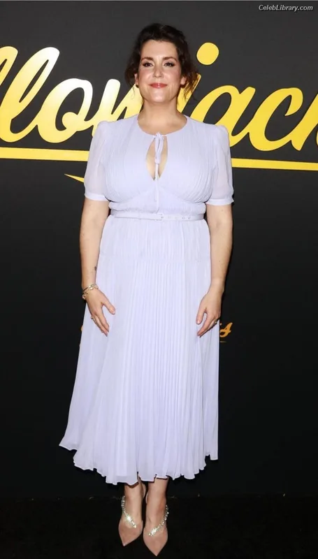 Melanie Lynskey photo 3 of 82