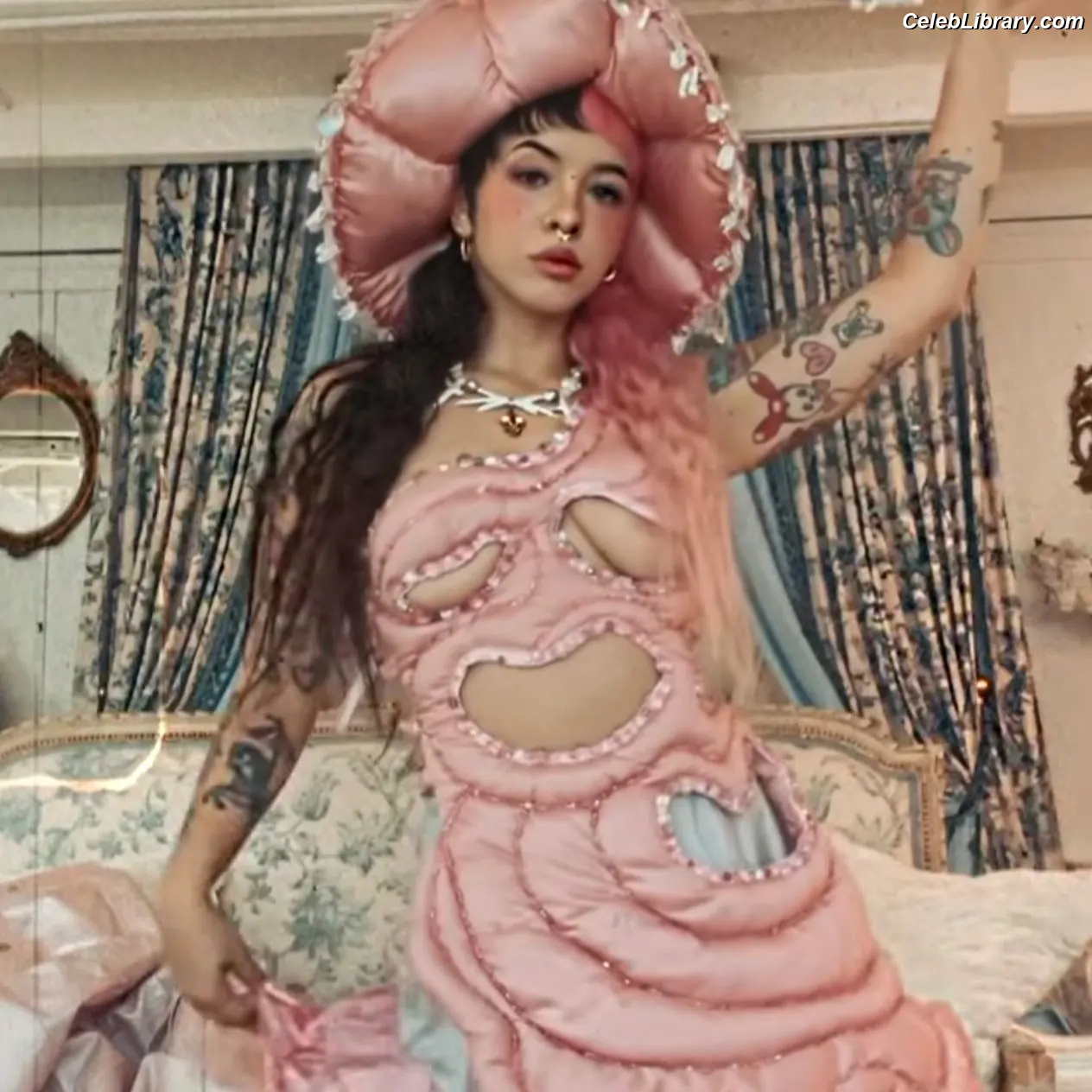 Melanie Martinez photo 12 of 53