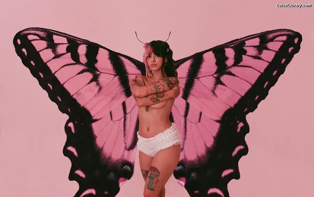 Melanie Martinez photo 22 of 53