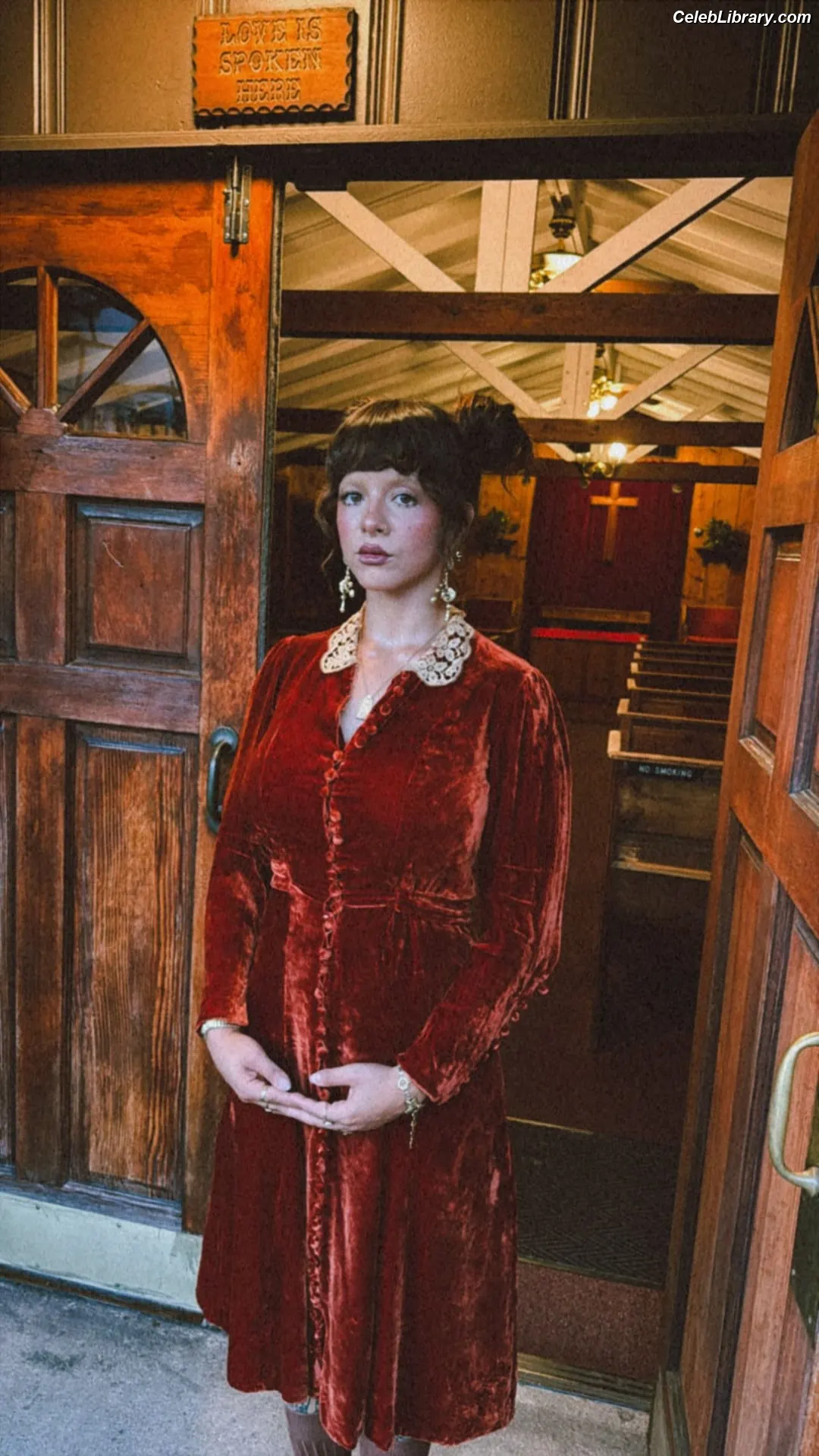 Melanie Martinez photo 3 of 53