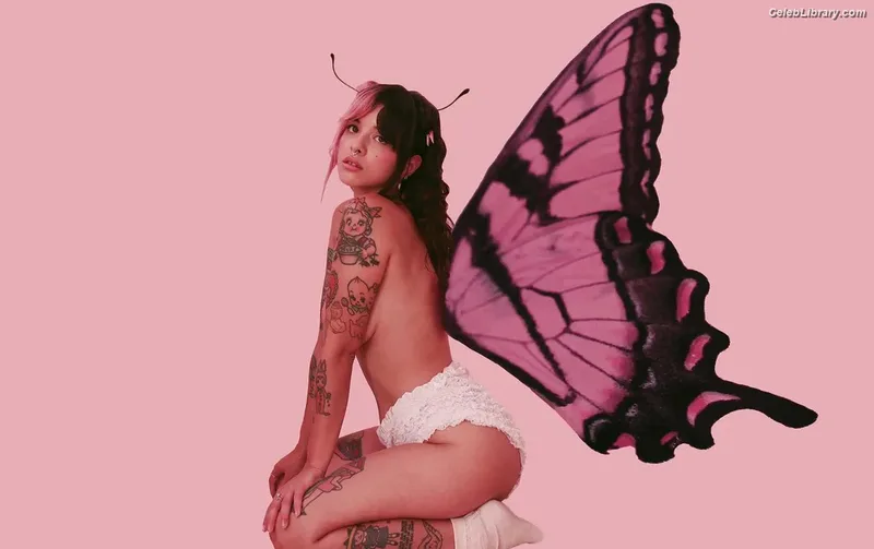 Melanie Martinez photo 21 of 54