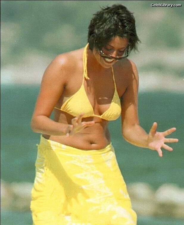 Melanie Sykes photo 5 of 72