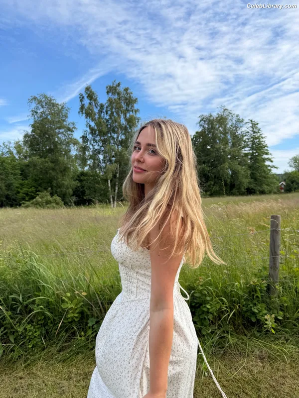 Melina Göransson photo 18 of 1064