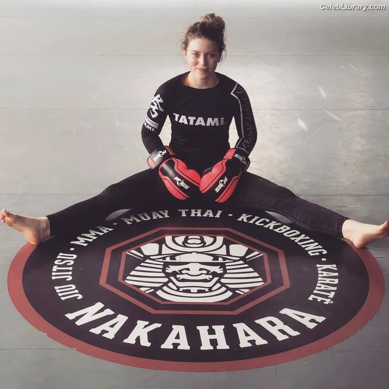 Melina Juergens photo 9 of 14