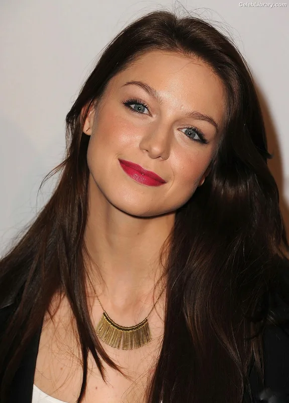 Melissa Benoist photo 22 of 361