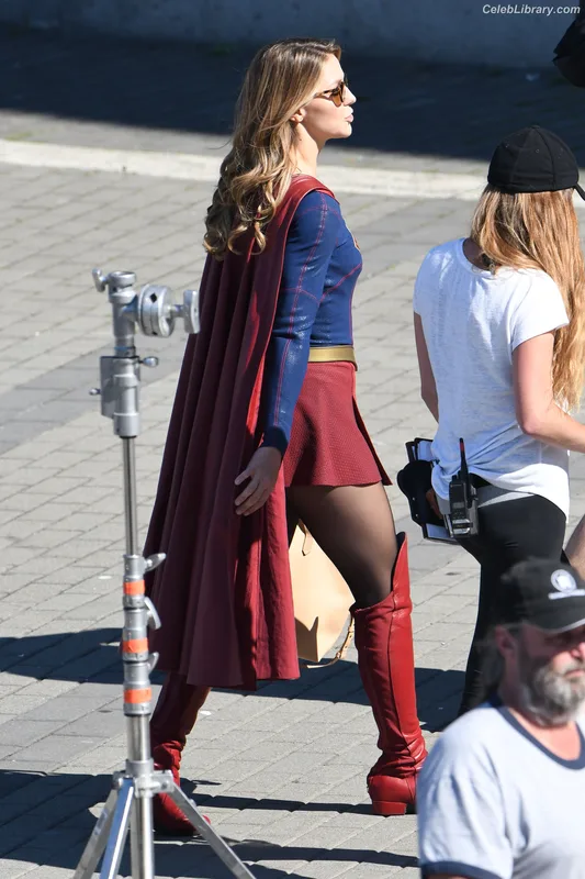 Melissa Benoist photo 17 of 361