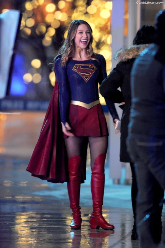 Melissa Benoist photo 2 of 361