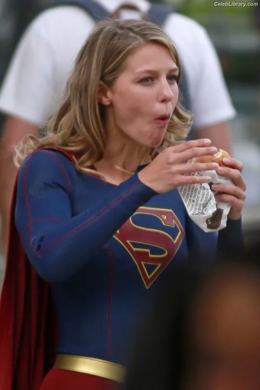 Melissa Benoist photo 8 of 361