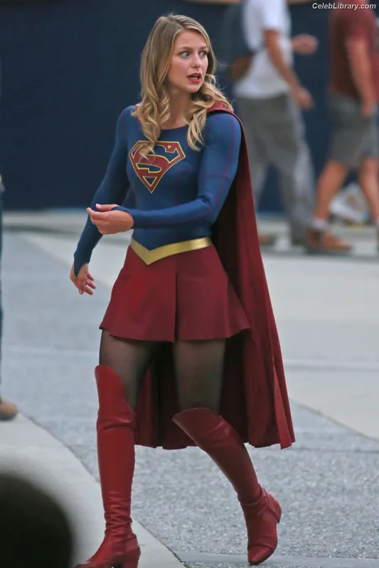 Melissa Benoist photo 9 of 361