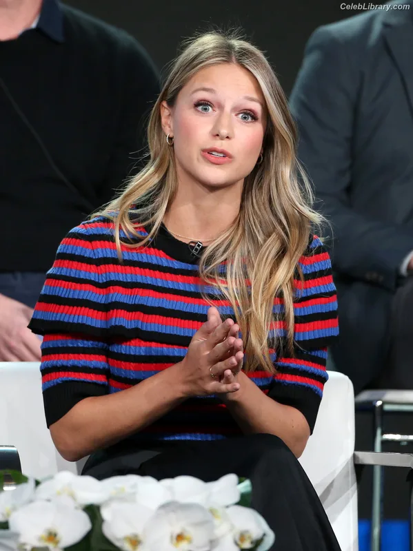 Melissa Benoist photo 3 of 361