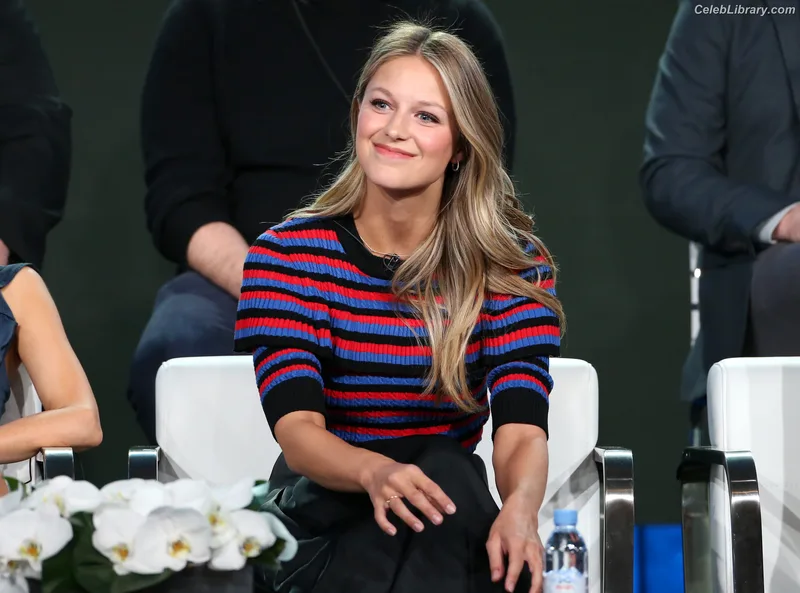 Melissa Benoist photo 4 of 361