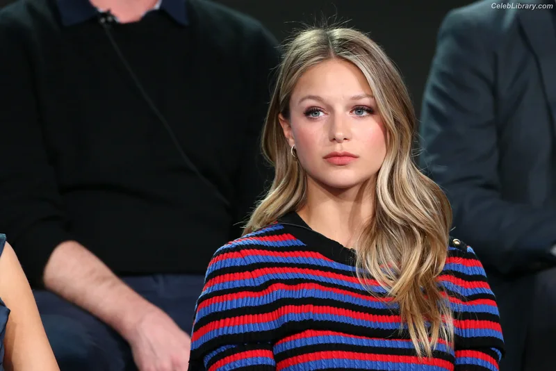 Melissa Benoist photo 5 of 361