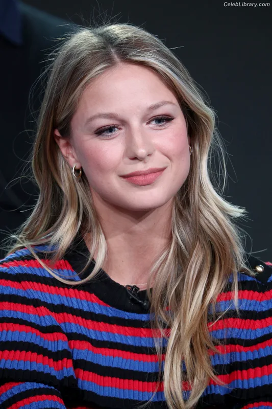 Melissa Benoist photo 7 of 361