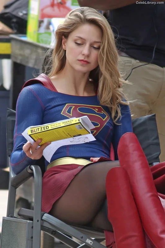 Melissa Benoist photo 2 of 361