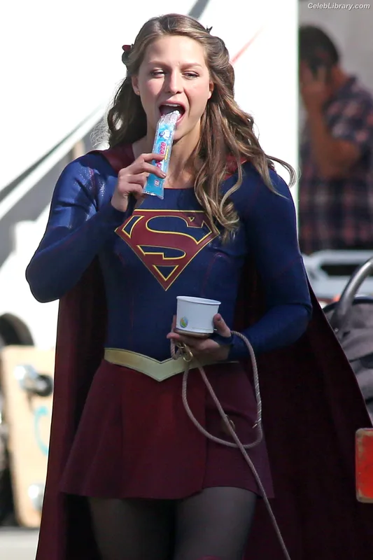 Melissa Benoist photo 5 of 361