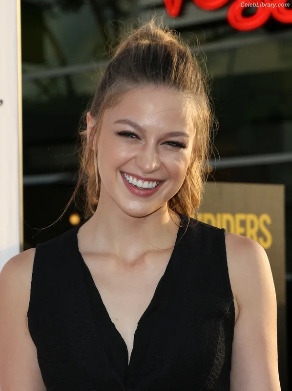 Melissa Benoist photo 17 of 361