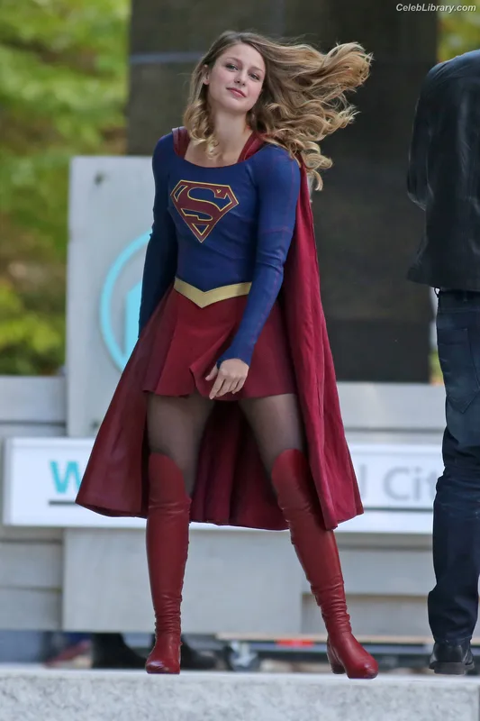 Melissa Benoist photo 8 of 361