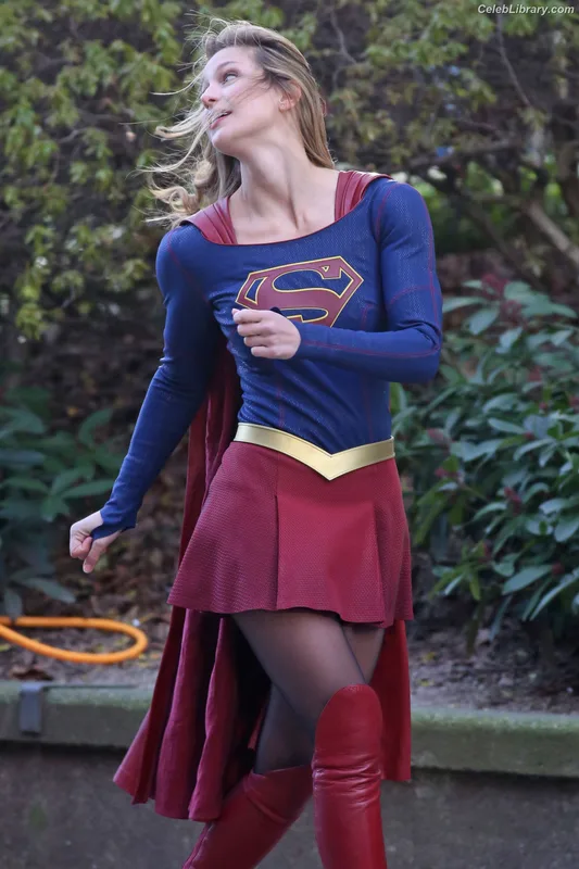 Melissa Benoist photo 6 of 361