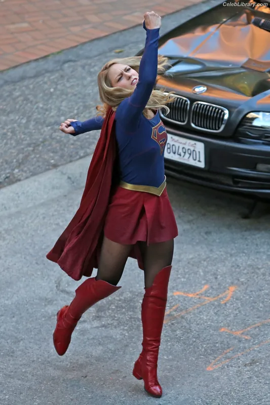 Melissa Benoist photo 8 of 361