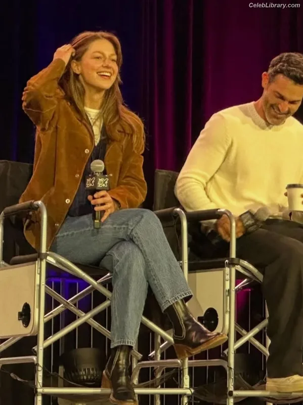 Melissa Benoist photo 17 of 361