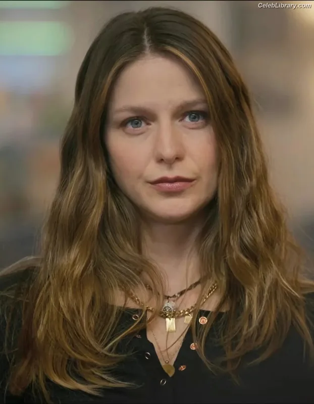 Melissa Benoist photo 19 of 361