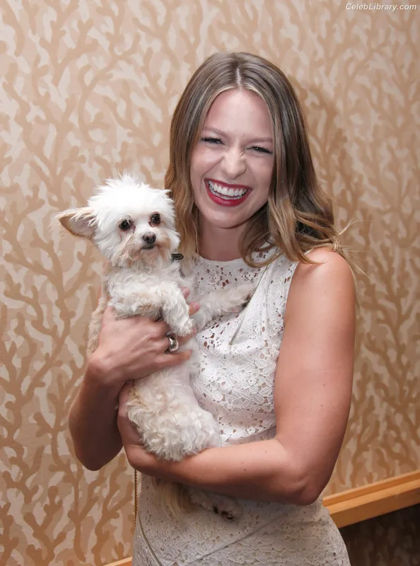 Melissa Benoist photo 20 of 361