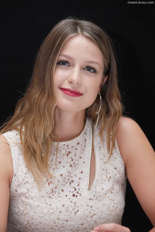 Melissa Benoist photo 24 of 361