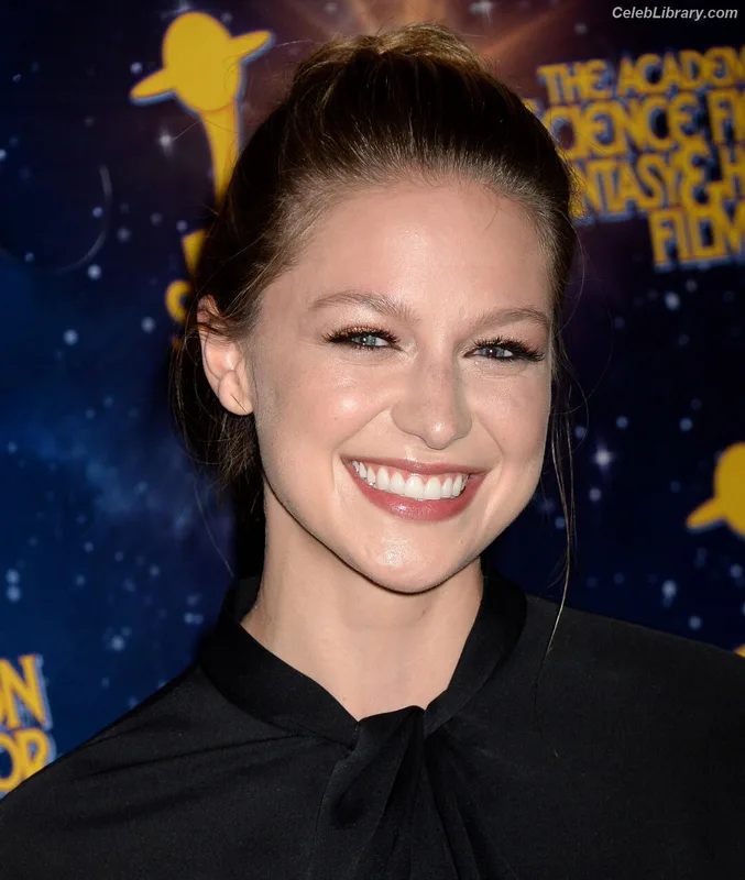 Melissa Benoist photo 8 of 361