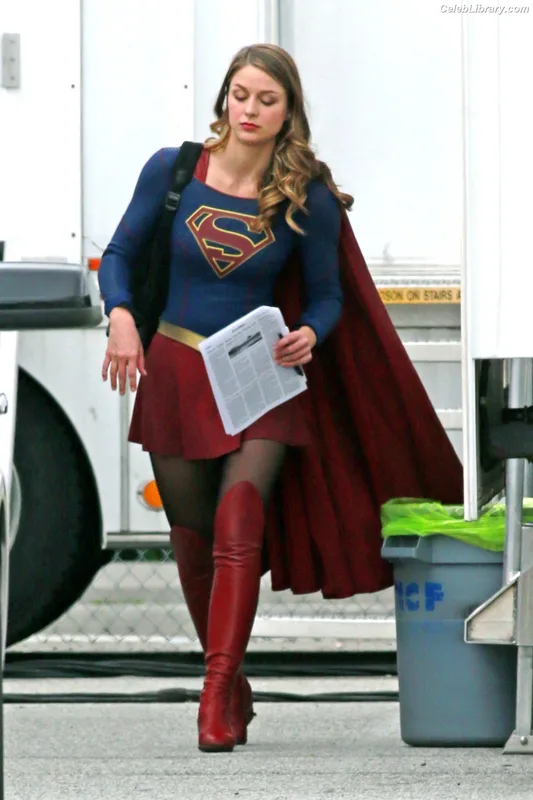 Melissa Benoist photo 9 of 361
