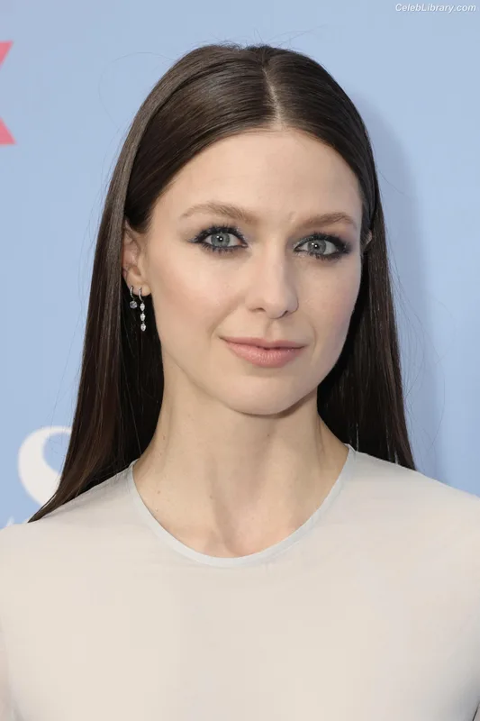Melissa Benoist photo 1 of 361